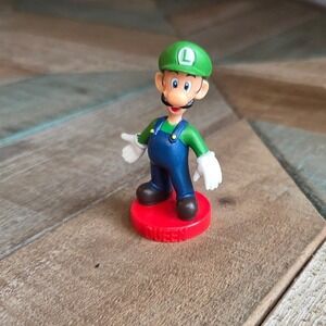 Nintendo Super Mario Chess Collectors Piece Figure Luigi Queen Cake Top